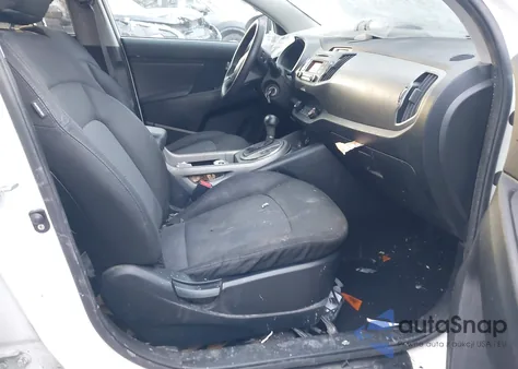 2014 Kia Sportage Lx z USA, uszkodzony, nr VIN KNDPBCAC8E7633458